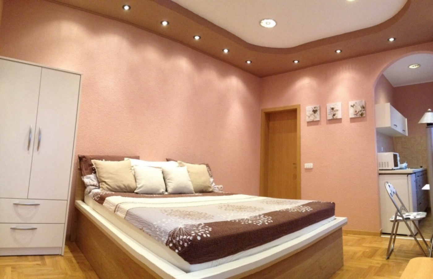 Studio Apartment 3L