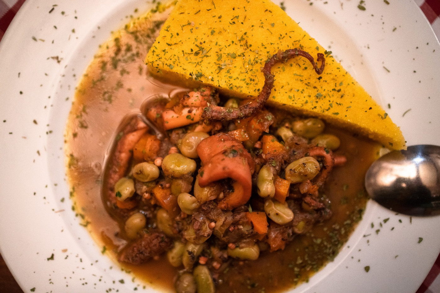 &ldquo;With a Spoon&rdquo; Tavern: That Is What We Call Real Food