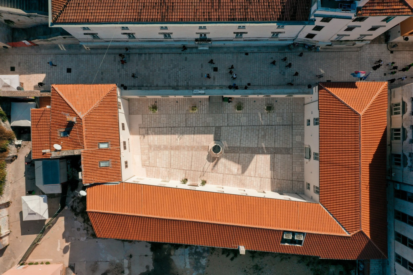 In Zadar, for the 1st Time in Croatia: Surgery under Ether Narcosis & Red Cross