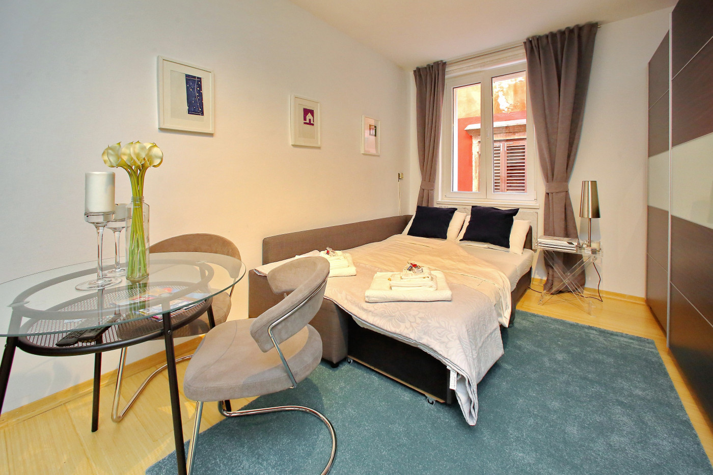 Globe Apartament 2
