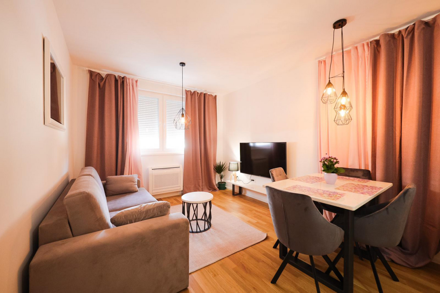 Apartment Cherry