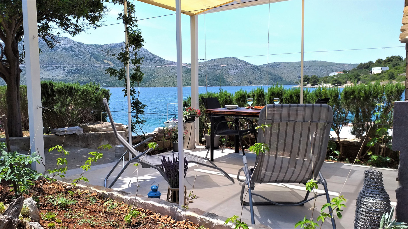 Rava Art Amphora Studio&Room