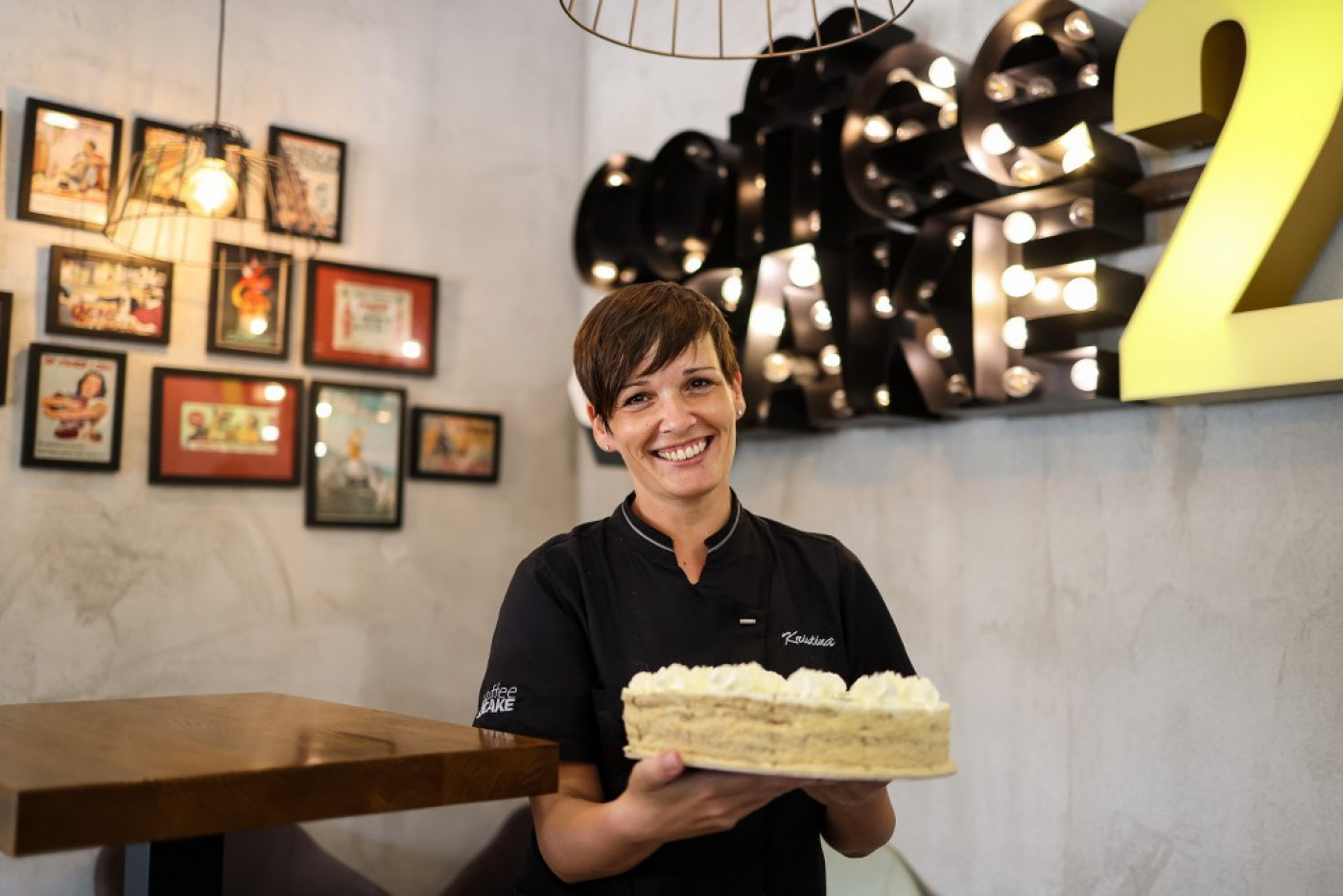 Honey, the Superfood of the Entire is Hidden in the Rustic