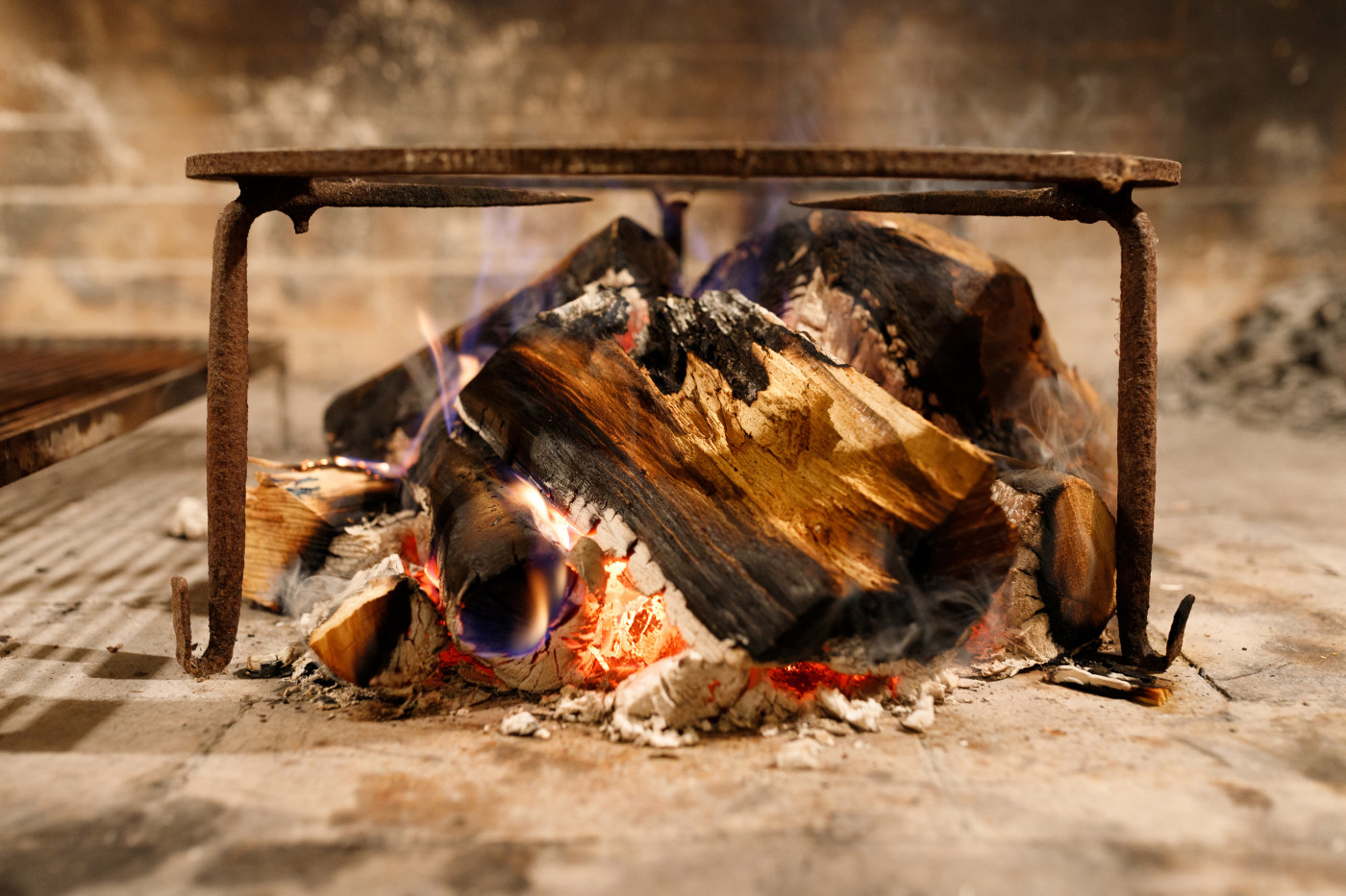 Brudet Cooked in a Lopiž With a Taste of the Historical Glory of Iž Pottery