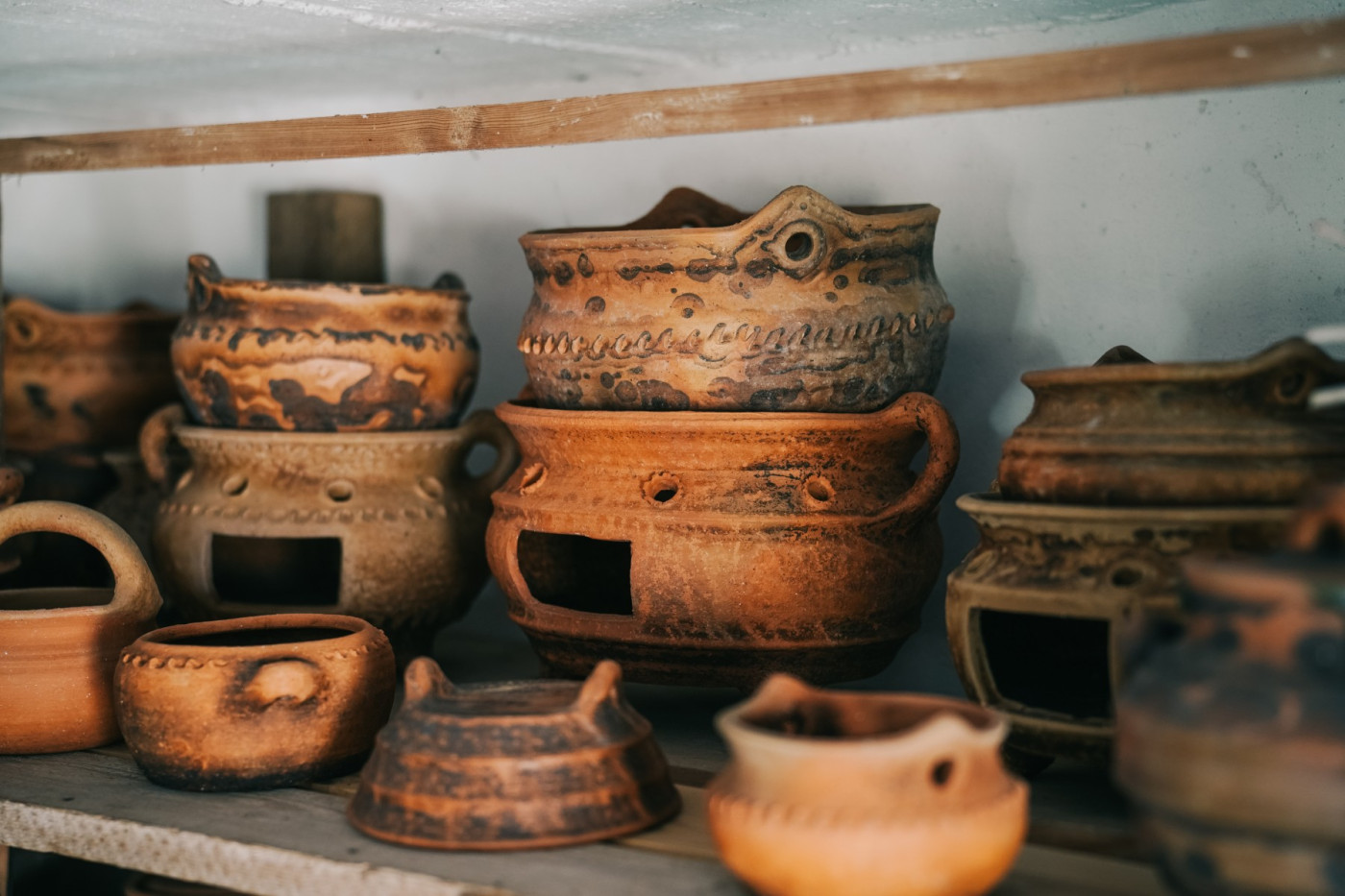 Guardian of Tradition: The Story of the Iž Earthenware Pot (Lopiž)