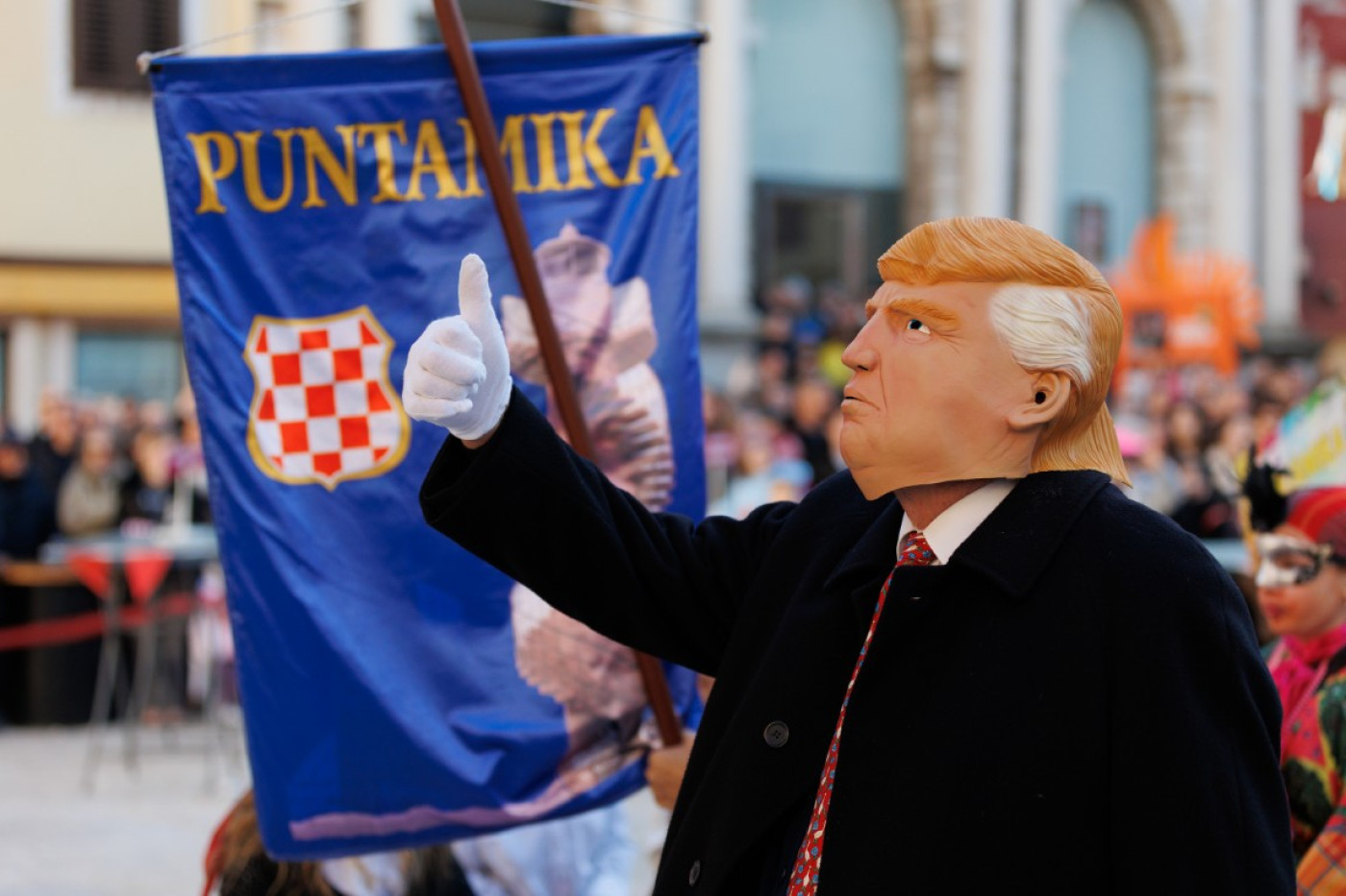 Velika ma&scaron;karana povorka u Zadru